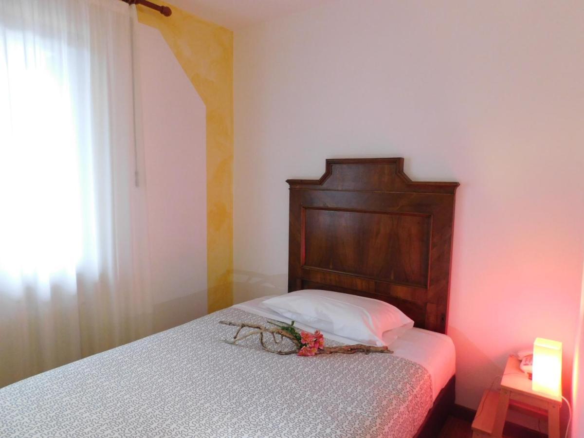 Albergo Alla Posta Anduins Kültér fotó